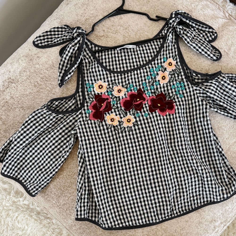 MANGO 100% Cotton Black & White Gingham Embroidered Flower Cold Shoulder Blouse